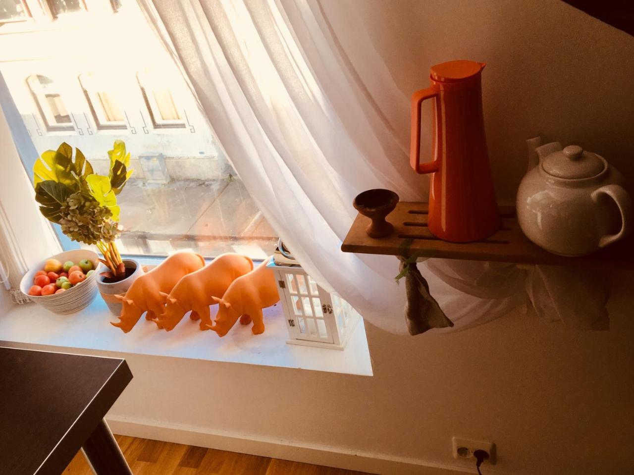 Downtown Loft With Shared Bathroom Homestay Alesund